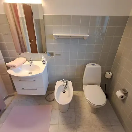 Lägenhet 3 Min To Forest With Private Kitchen, Toilet And Living