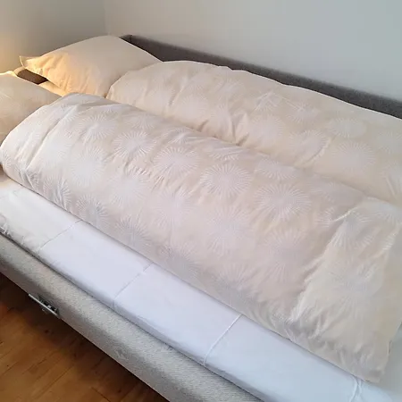 3 Min To Forest With Private Kitchen, Toilet And Living Lägenhet